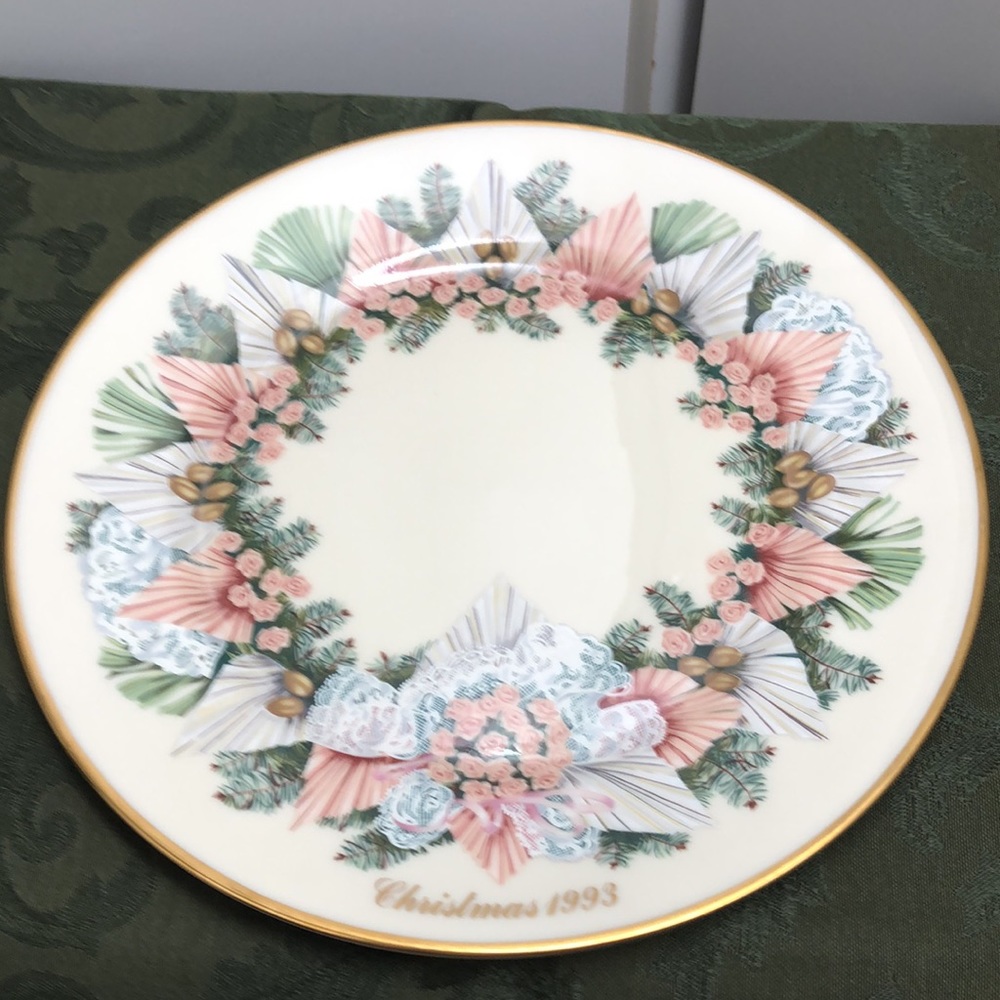 ๐๐๐คถ๐คถ๐Lenox annual Limited addition Christmas plate 93 - Picture 4 of 8
